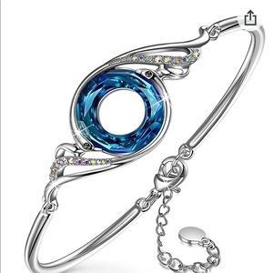 Swarovski Crystal Bracelet Blue Circle Birds